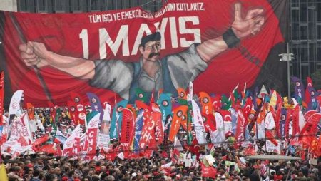 1 MAYIS İŞÇİ VE EMEKÇİ BAYRAMI KUTLU OLSUN